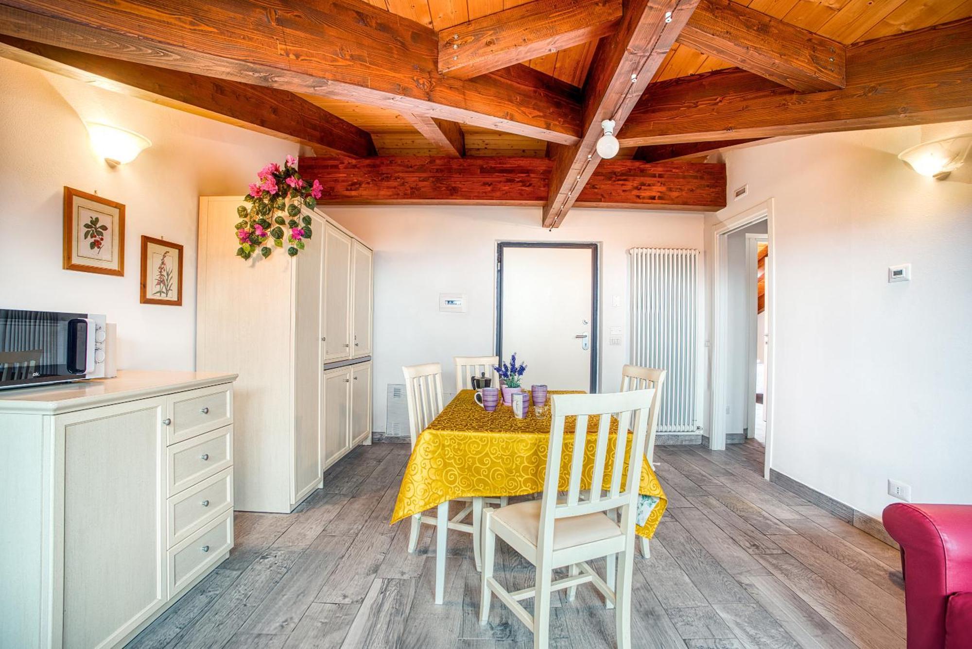 Casavacanzelemore - Casa Zoe Valfabbrica المظهر الخارجي الصورة